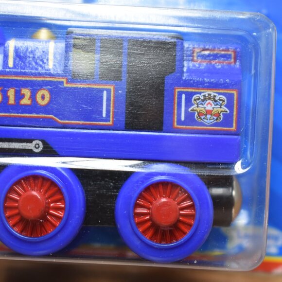 Belle 6120 Day of the Diesels Thomas & Friends Wooden Railway Train Engine New - Picture 6 of 11
